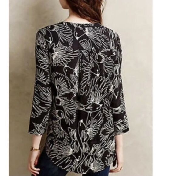 ANTHROPOLOGIE Maeve Black & White Bird Print Pintuck Pleated Button Down Blouse - Picture 2 of 12